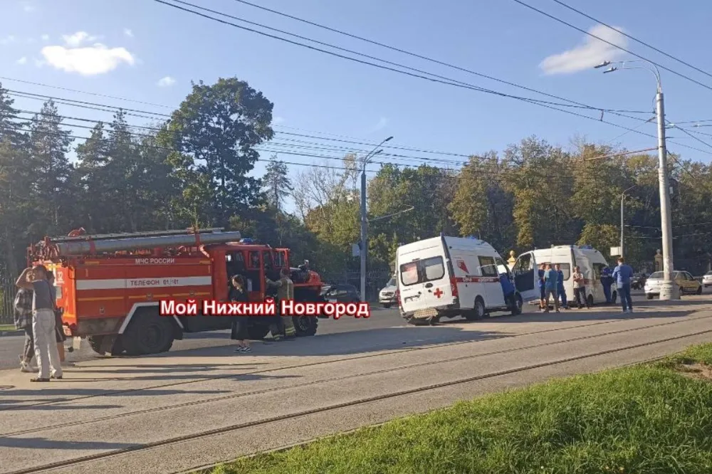 Фото Медики попали в ДТП в Нижнем Новгороде - Новости Живем в Нижнем