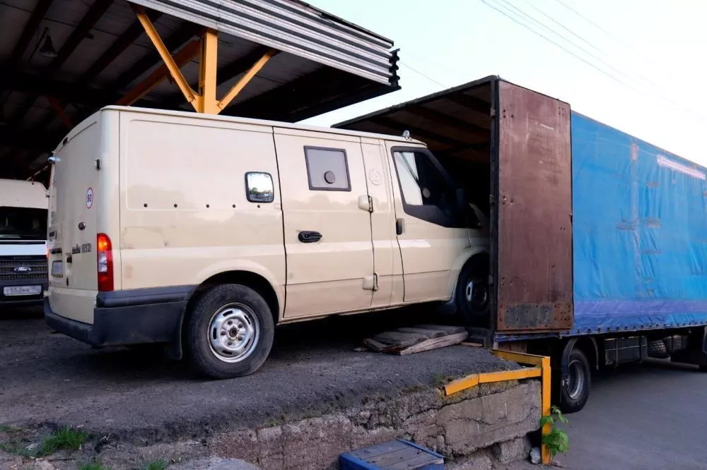 Фото Бронированный автомобиль отправили из Нижегородской области в зону проведения СВО - Новости Живем в Нижнем