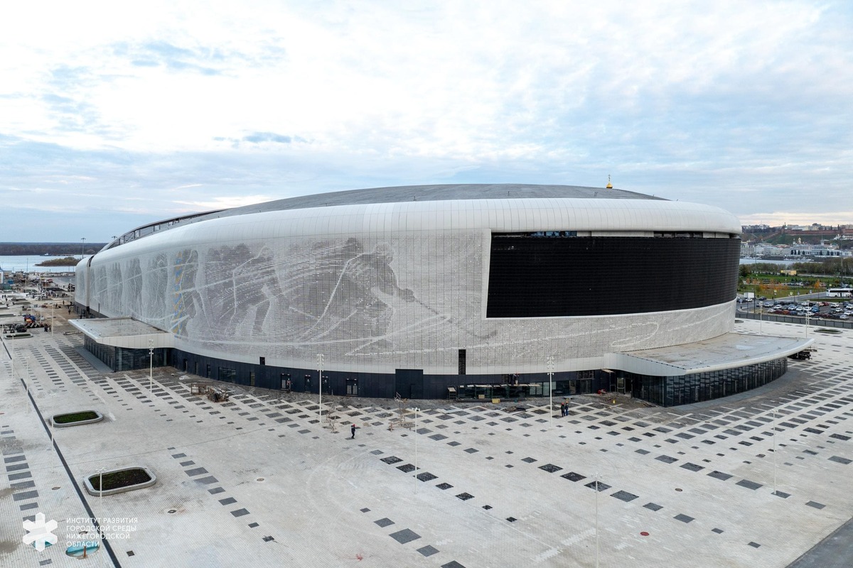 Нижегородцам показали, как выглядит фасад почти готовой Ледовой арены на Стрелке