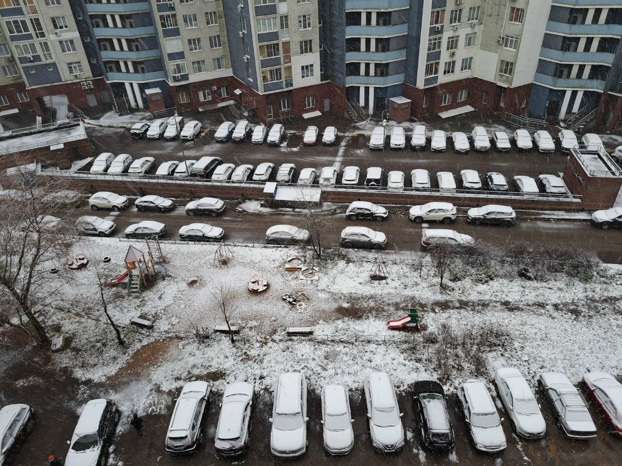 Первый снег выпал в Нижнем Новгороде 15 ноября