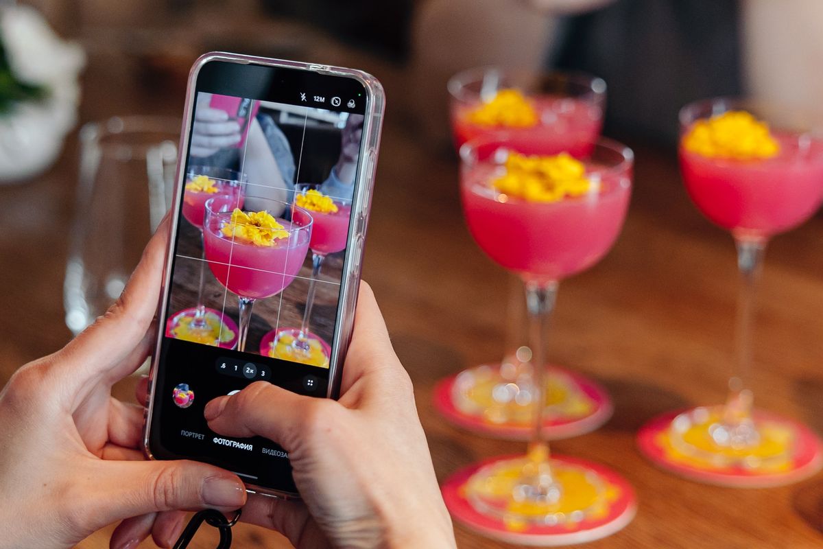 Свет, звук и вкус: Т2 и рестораны Нижнего Новгорода предлагают попробовать диджитал-блюда и напитки в рамках INTERVALS’26