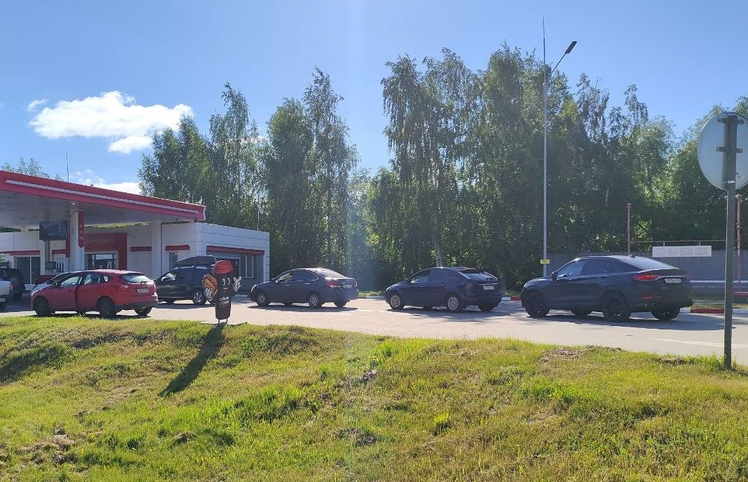 От колонки до прилавка: как проблемы на нижегородских АЗС повлияют на цены
