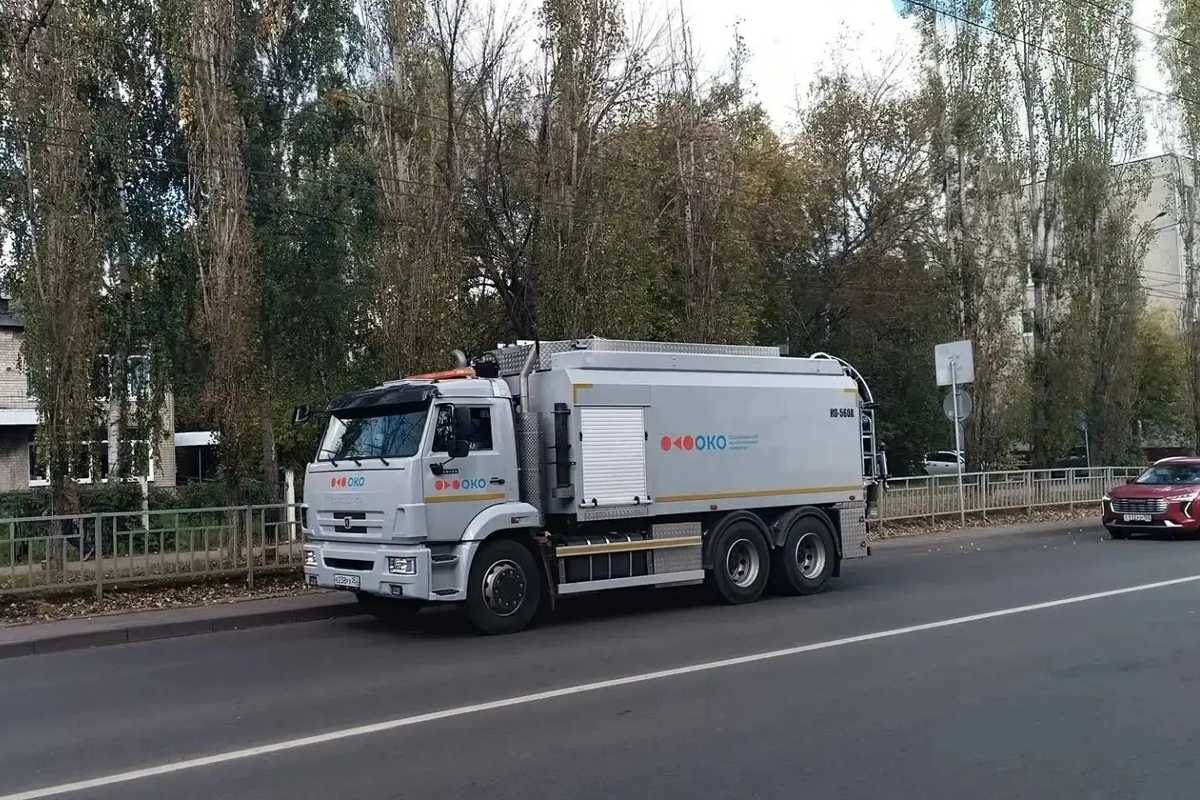 Три новых спецавтомобиля для чистки труб вышли на дежурство в Нижнем Новгороде